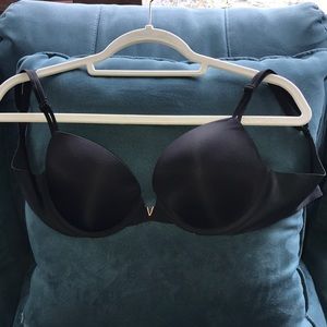 Victoria’s Secret Plunge Push Up Bra Size 34D
